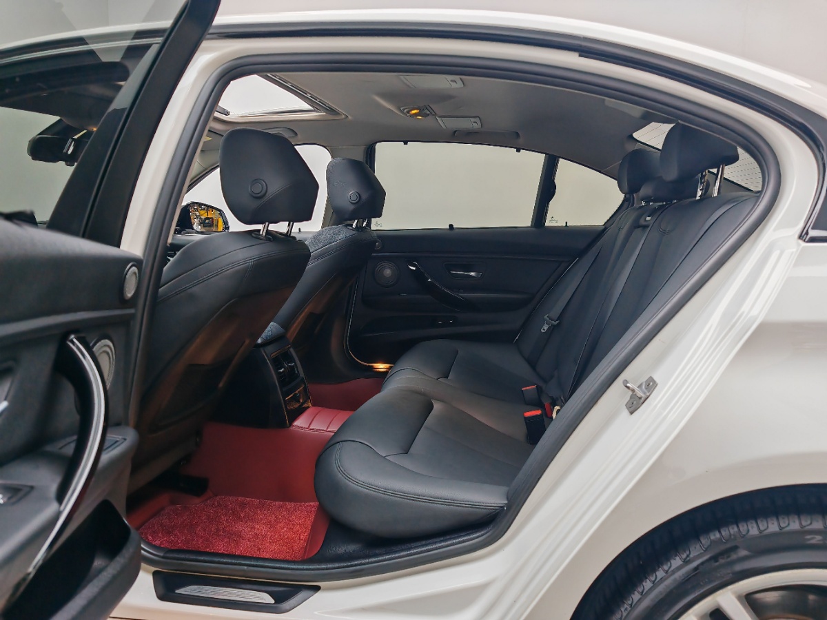 BMW 3 Series 2019 #6 BMW 3 Series 2019 car image #6