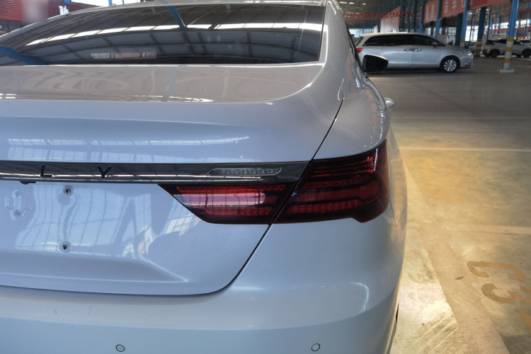 GEELY Binray 2018 car image #8