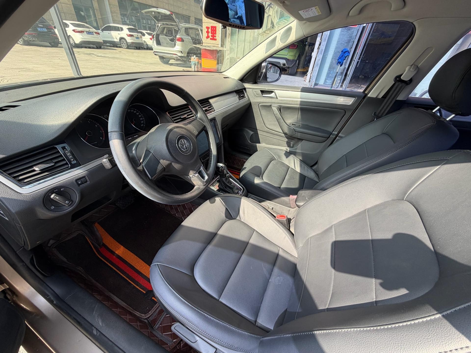 Volkswagen Bora 2015 immagine di auto #3