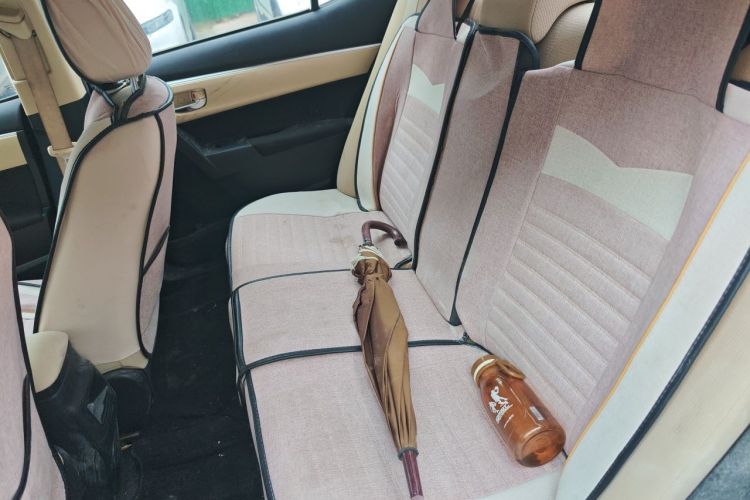 Toyota Corolla 2018 car image #10