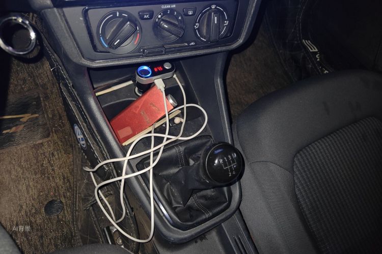 Volkswagen Santana 2018 car image #16