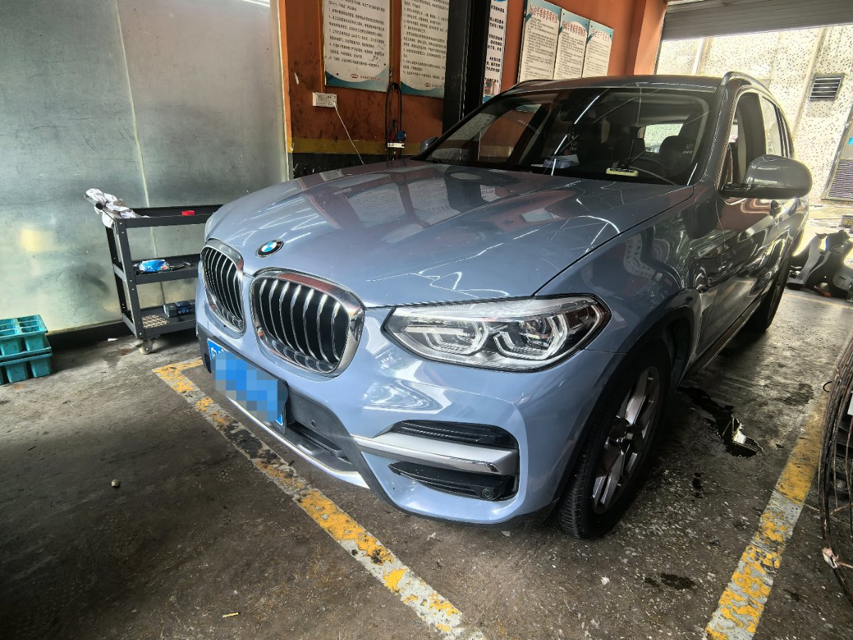 BMW X3 2021 car image 