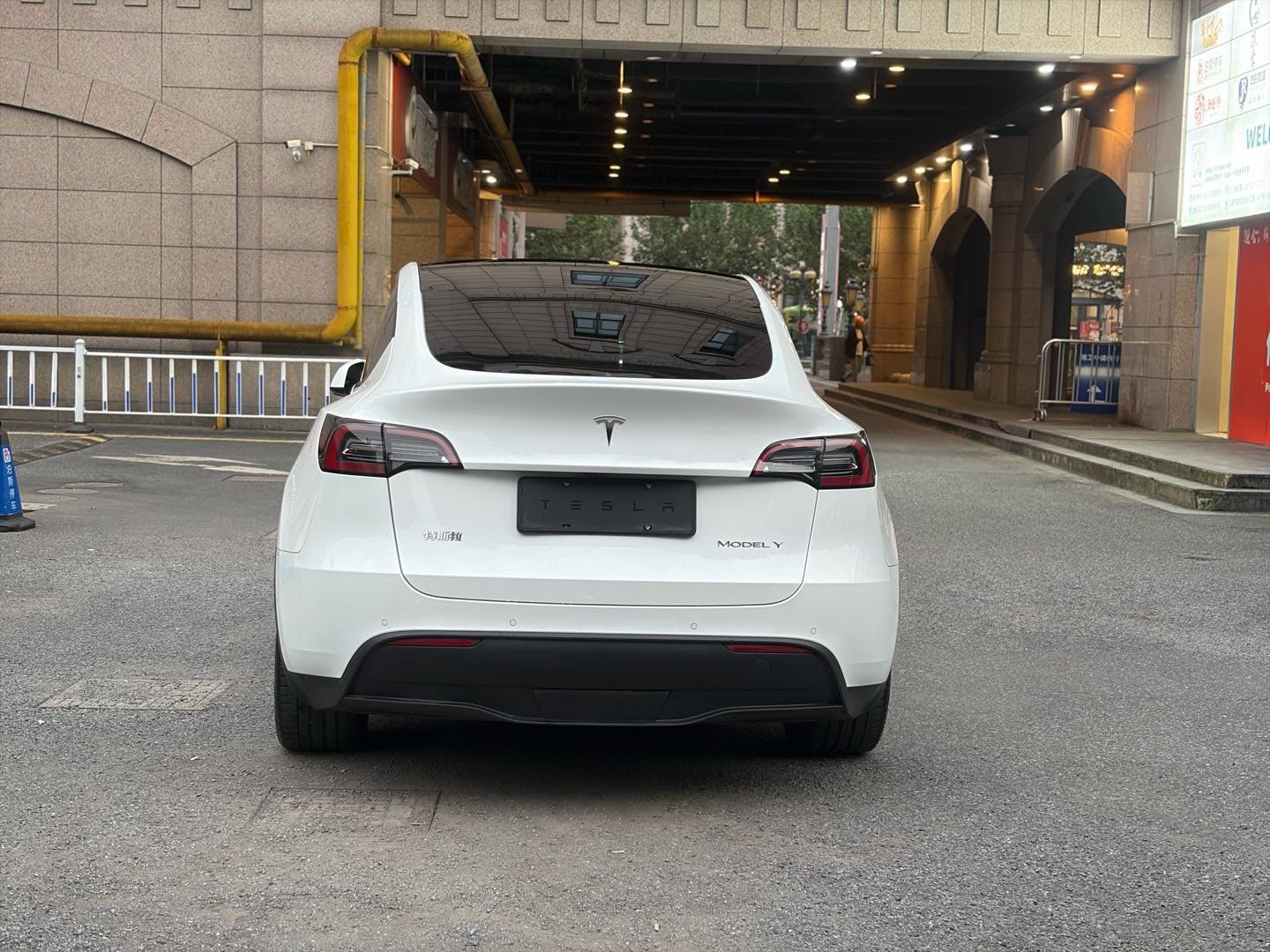 Tesla Model Y 2022 imagem de carro #6