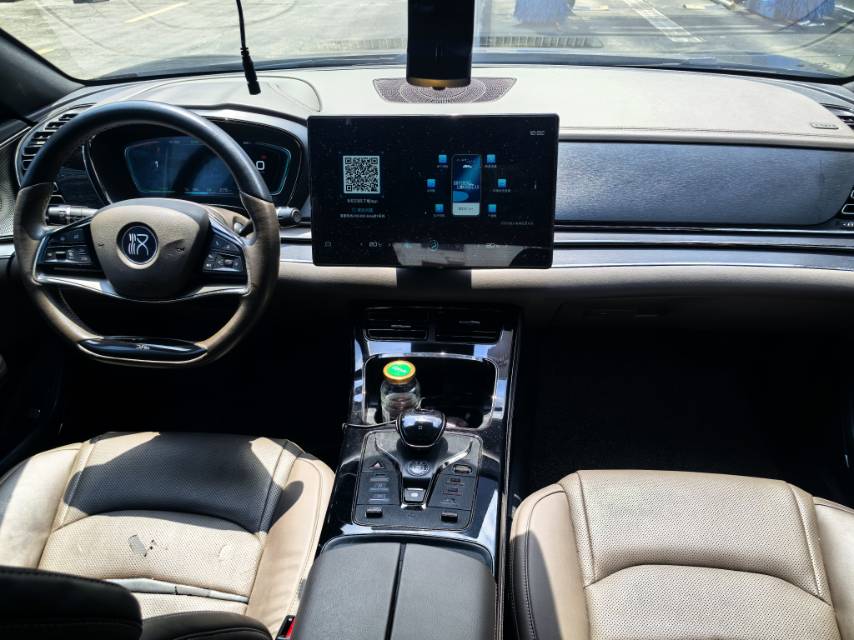 BYD Han 2021 car image #11