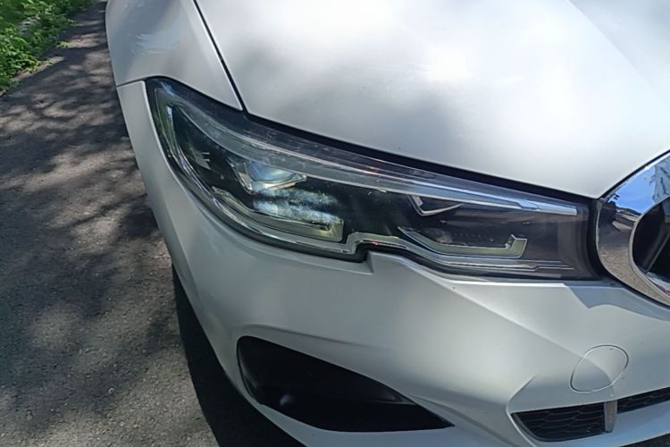 BMW 3 Series 2021 #8 BMW 3 Series 2021 car image #8