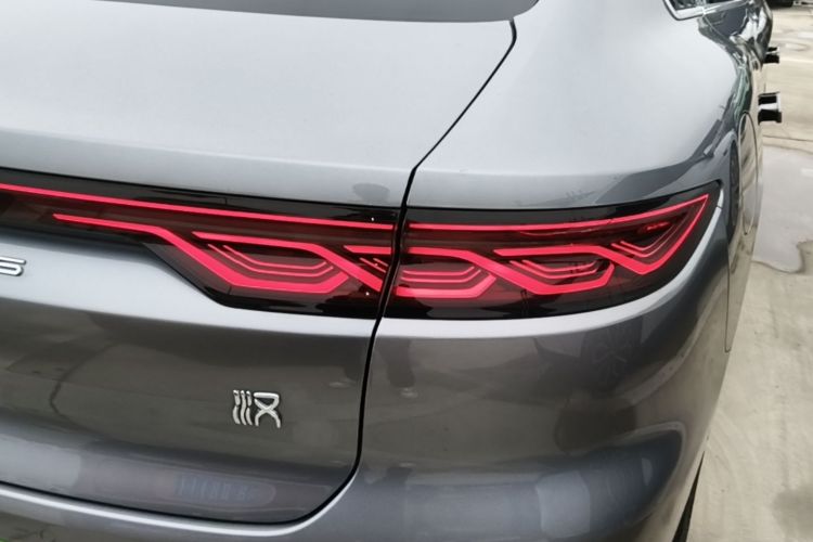BYD Han 2022 #8 BYD Han 2022 car image #8