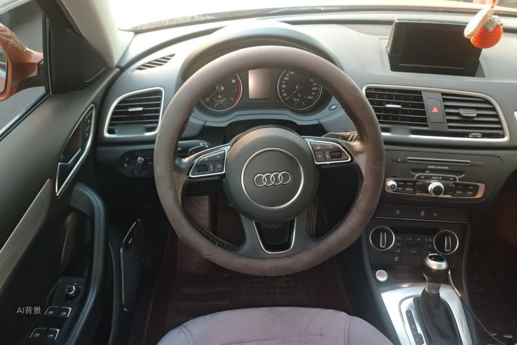 Audi Q3 2019 #12 Audi Q3 2019 car image #12