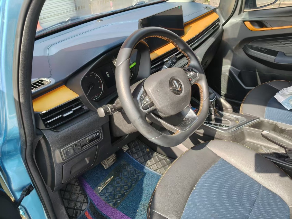 Livan X3 PRO 2022 #2 Livan X3 PRO 2022 car image #2