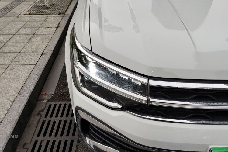 Volkswagen Tharu 2024 immagine di auto #8