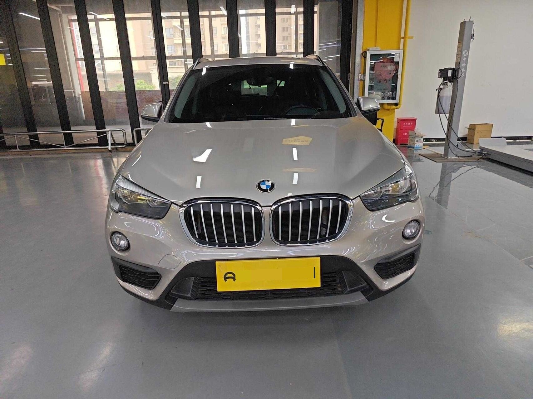 BMW X1 2019 изображение автомобиля #3