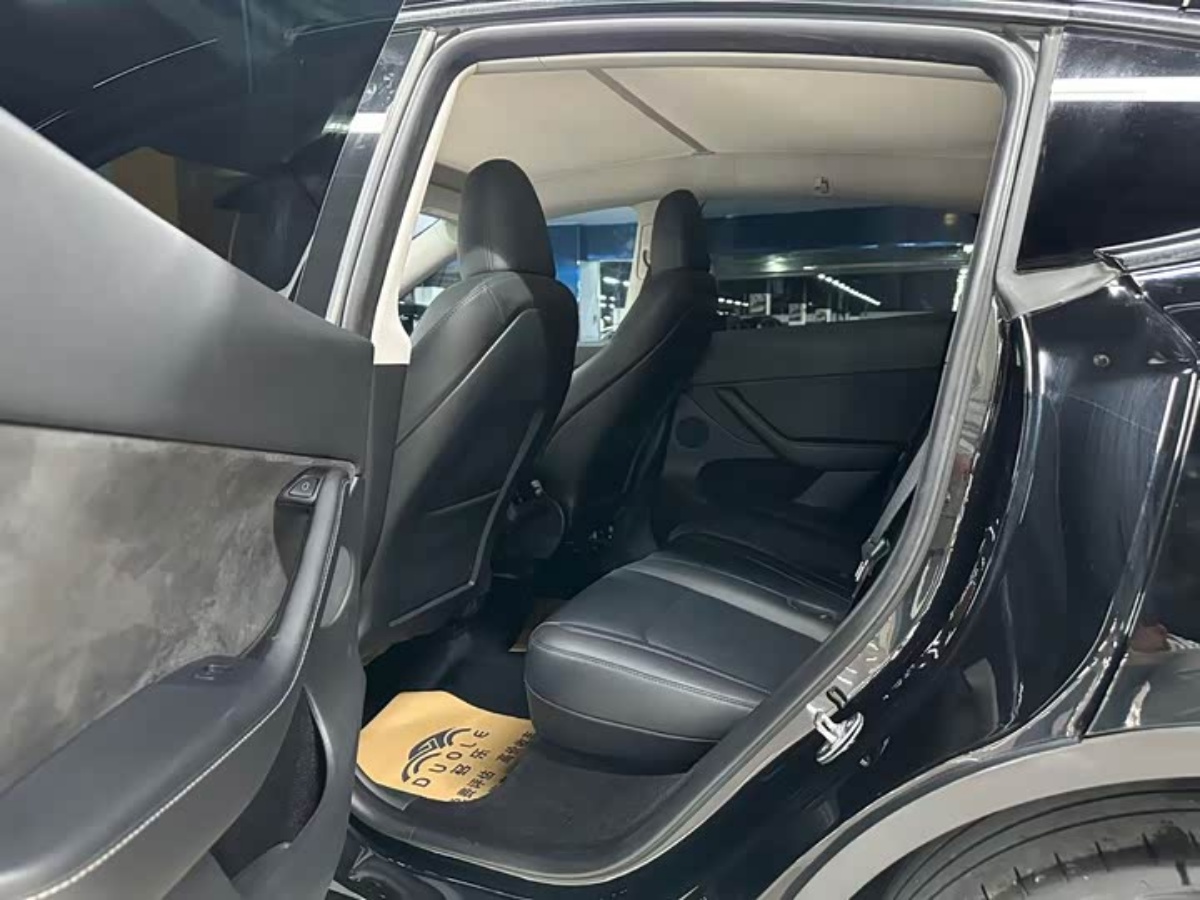 Tesla Model Y 2023 #6 Tesla Model Y 2023 car image #6