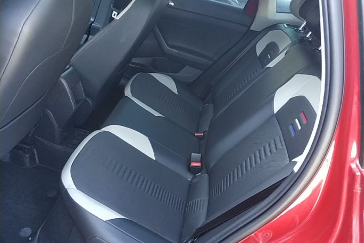 Volkswagen Polo 2020 car image #17