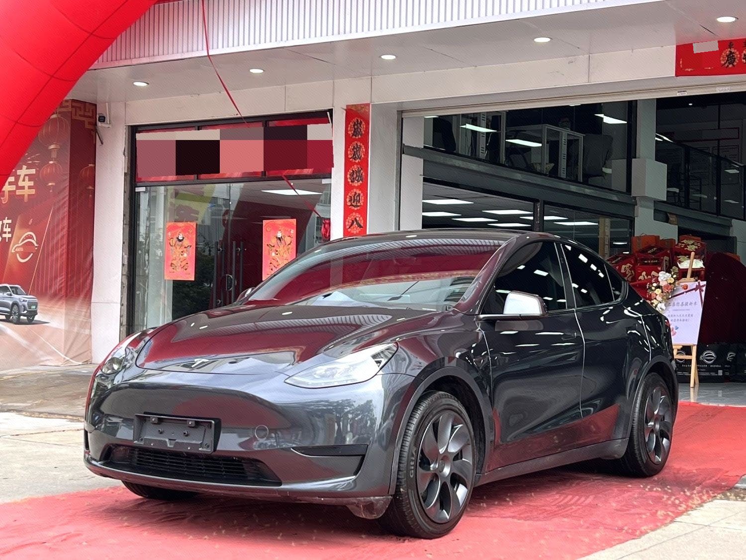 Tesla Model Y 2024 car image 