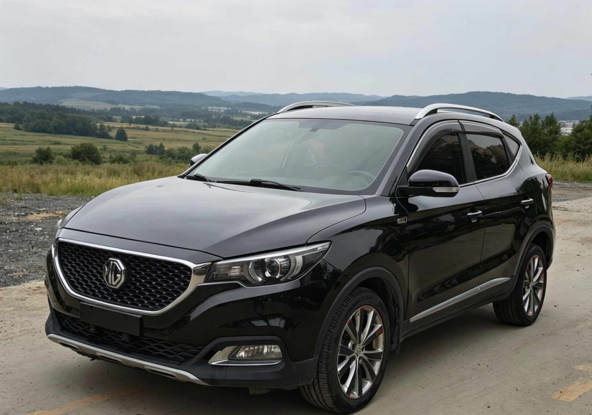 MG ZS 2017 MG ZS 2017 car image
