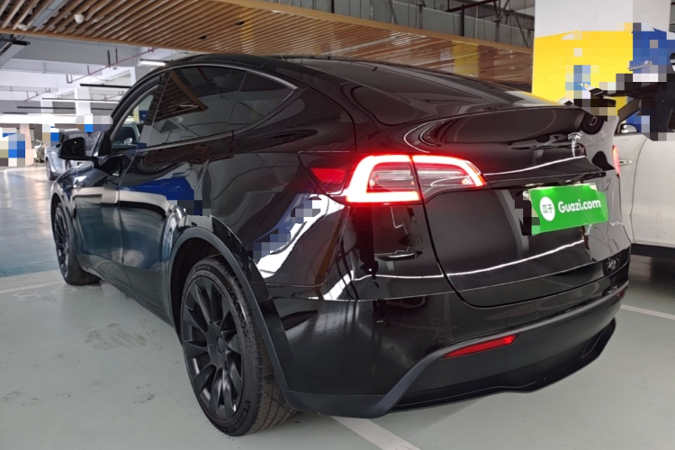 Tesla Model Y 2021 #5 Tesla Model Y 2021 car image #5