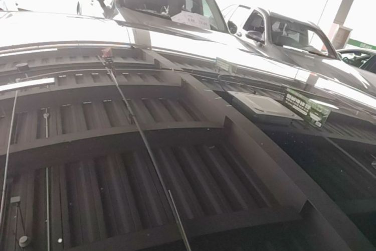 Tesla Model 3 2021 car image #25