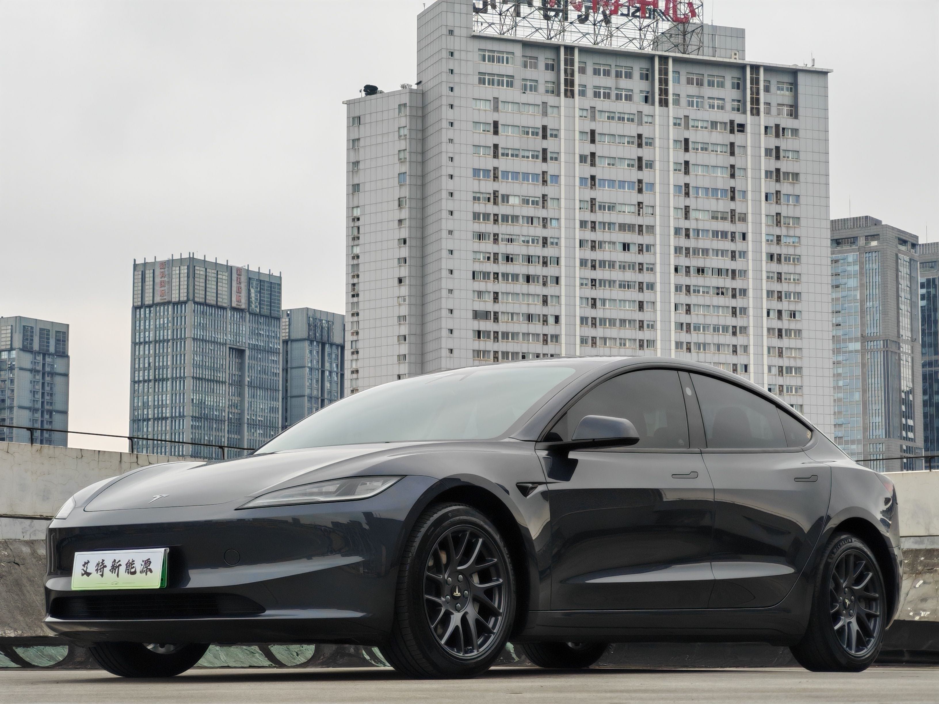 Tesla Model 3 2024 imagen de coche 