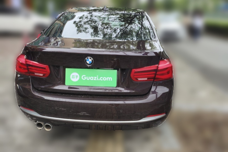 BMW 3 Series 2018 car image #4