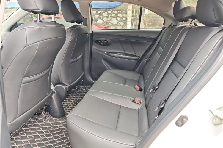 Toyota Vios 2018 image de voiture #11