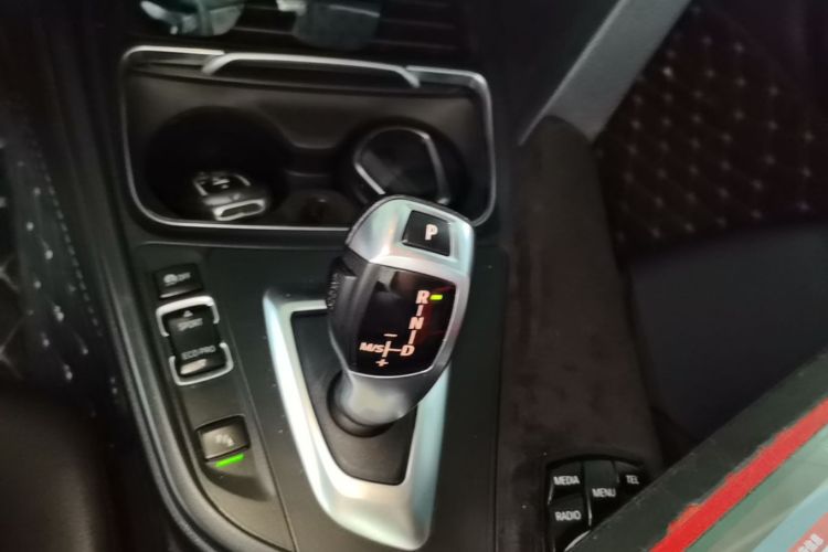 BMW 3 Series 2015 car image #14