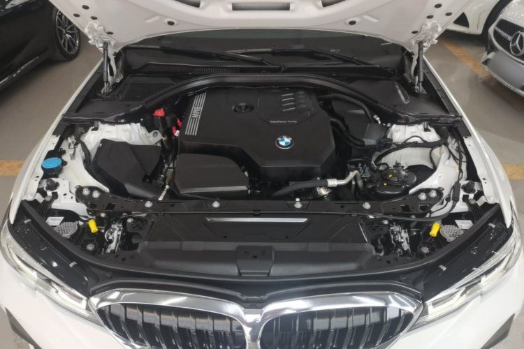 BMW 3 Series 2022 #20 BMW 3 Series 2022 car image #20