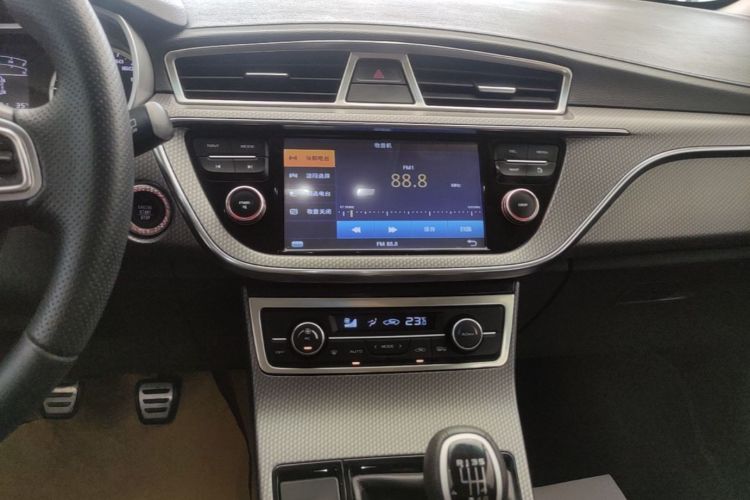 GEELY Emgrand GS 2017 #13 GEELY Emgrand GS 2017 صورة سيارة #13