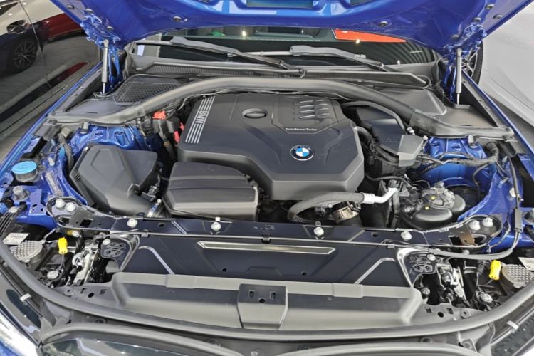 BMW 3 Series 2021 imagem de carro #20