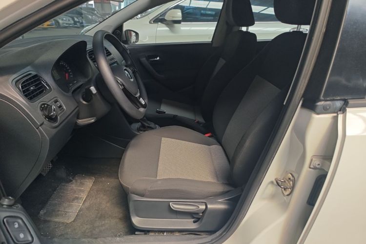Volkswagen Polo 2018 #15 Volkswagen Polo 2018 car image #15