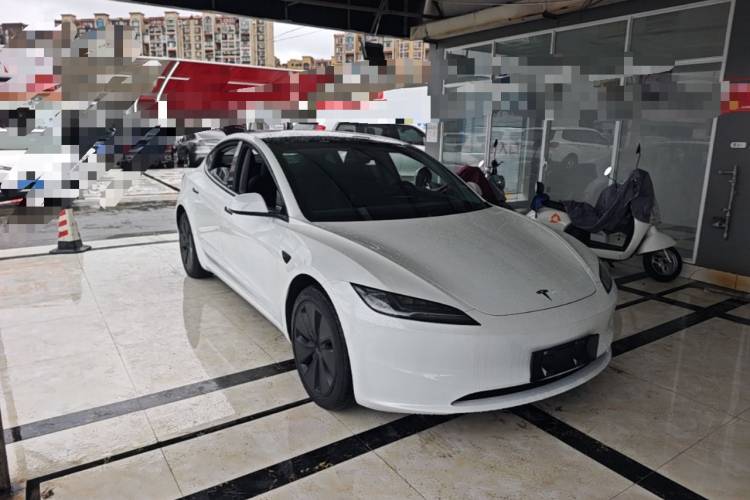 Tesla Model 3 2026 #4 Tesla Model 3 2026 car image #4