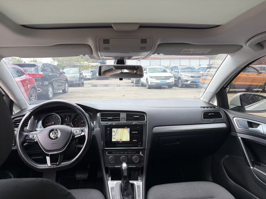 Volkswagen Golf 2019 #4 Volkswagen Golf 2019 car image #4