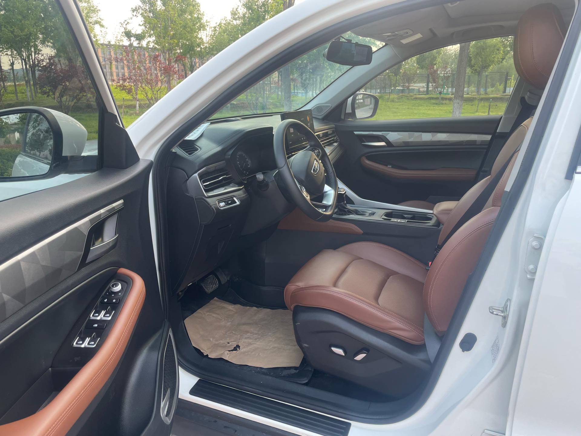 GEELY Vision X6 2022 car image #4