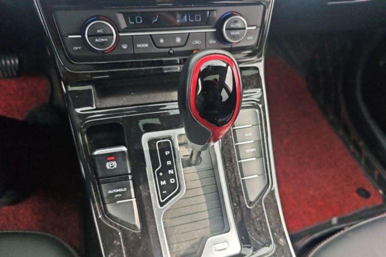 GEELY Emgrand GS 2020 car image #11