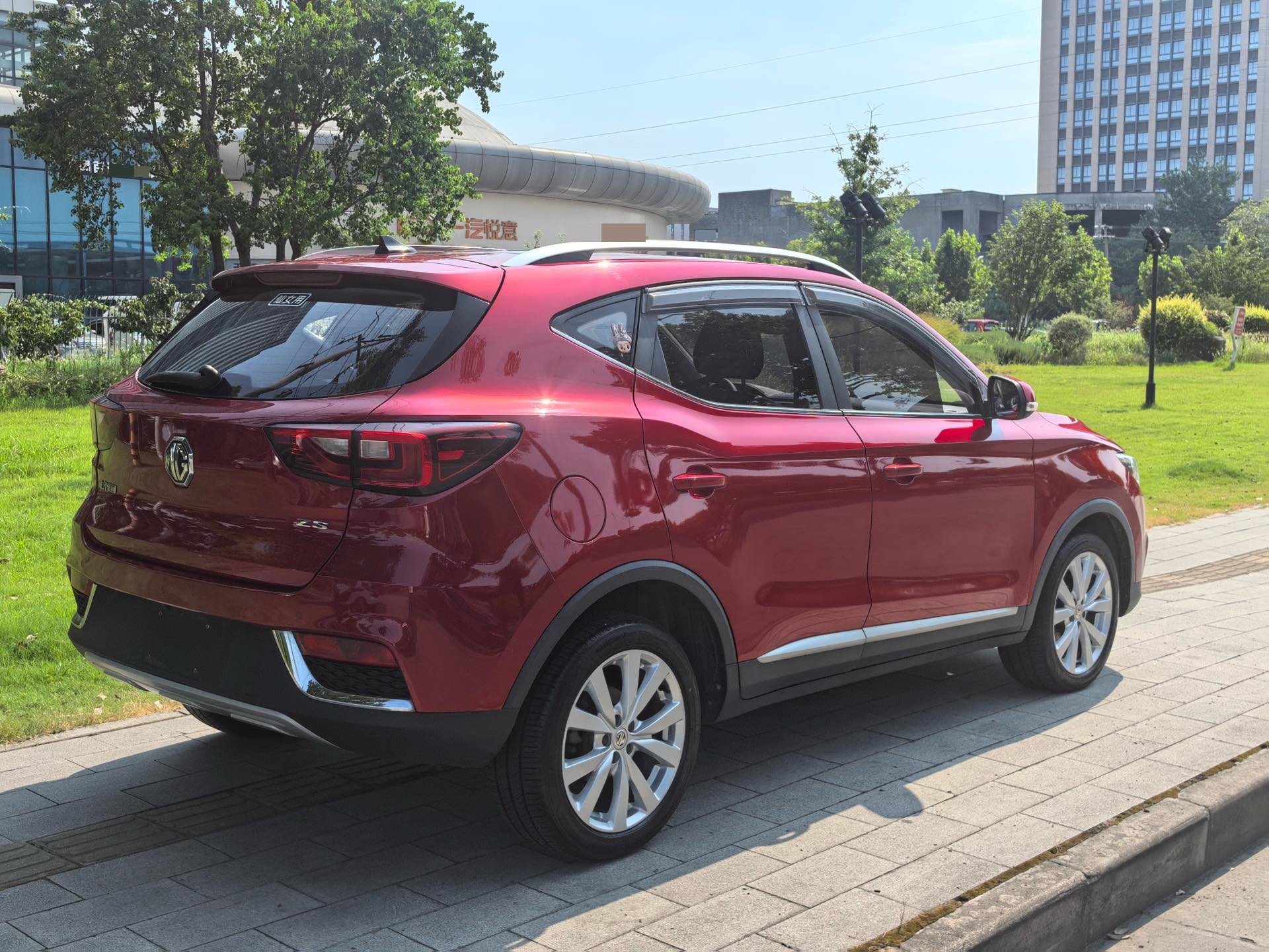 MG ZS 2017 car image #7