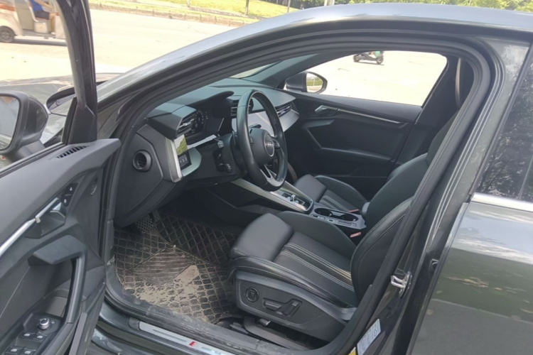 Audi A3 2023 car image #12