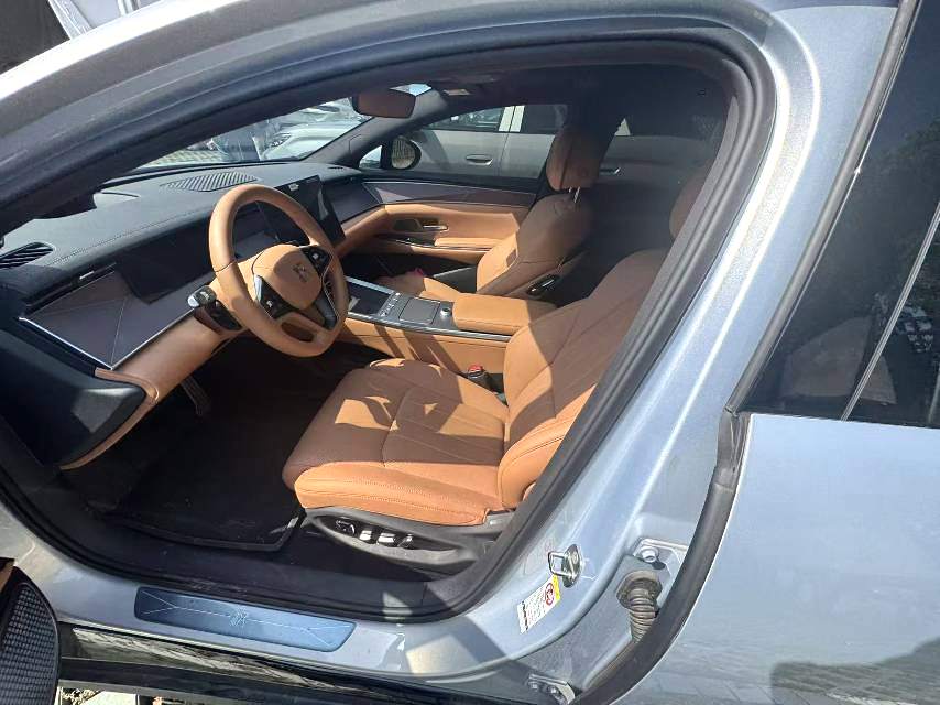 BYD HanL 2025 car image #2
