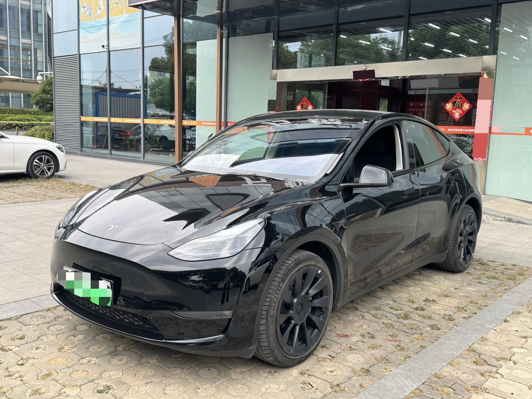 Tesla Model Y 2022 Tesla Model Y 2022 car image