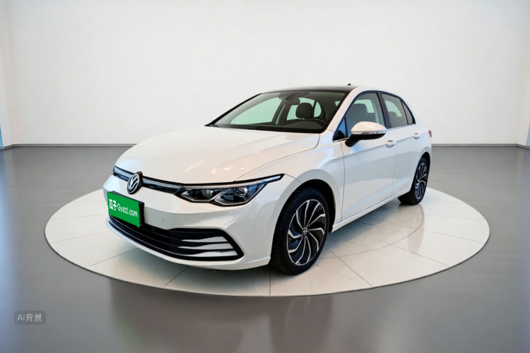 Volkswagen Golf 2022 car image #2