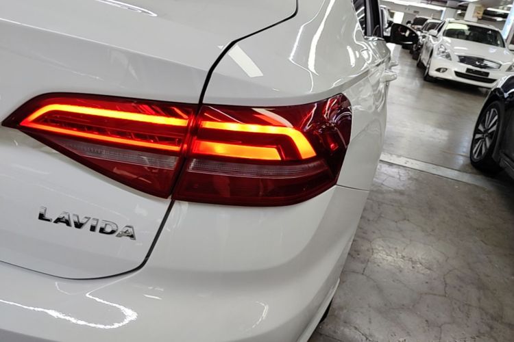 Volkswagen Lavida 2019 #8 Volkswagen Lavida 2019 car image #8