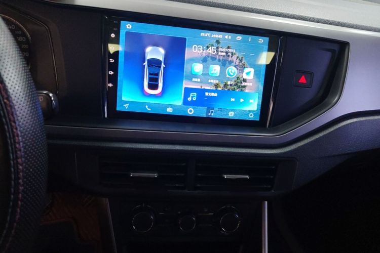 Volkswagen Polo 2020 car image #13