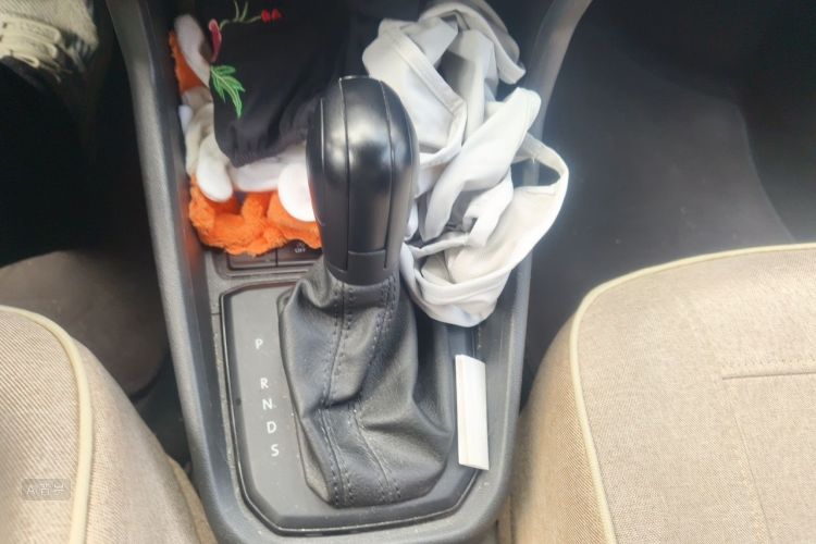 Volkswagen Santana 2020 car image #16