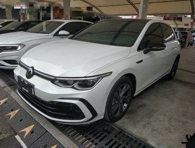 Volkswagen Golf 2023 car image 