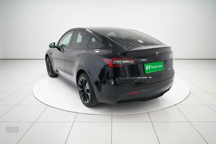 Tesla Model Y 2022 #5 Tesla Model Y 2022 car image #5