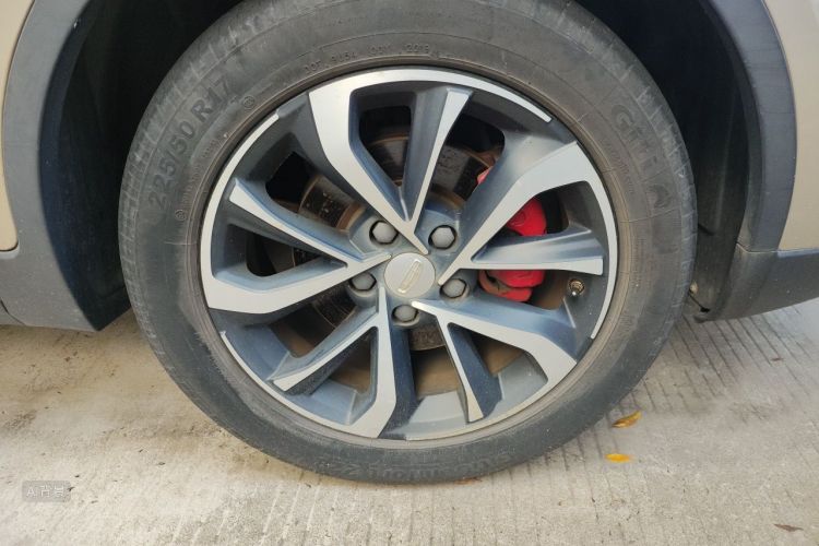 GEELY Emgrand GS 2019 صورة سيارة #9