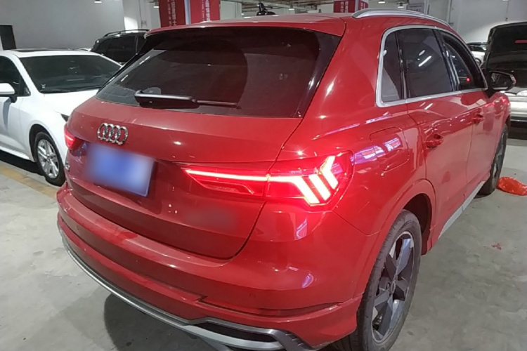 Audi Q3 2021 immagine di auto #7