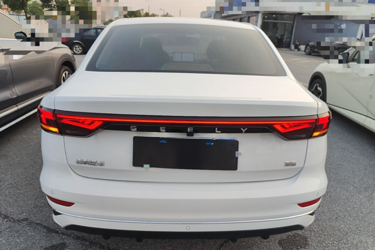 GEELY Emgrand 2025 #4 GEELY Emgrand 2025 immagine di auto #4