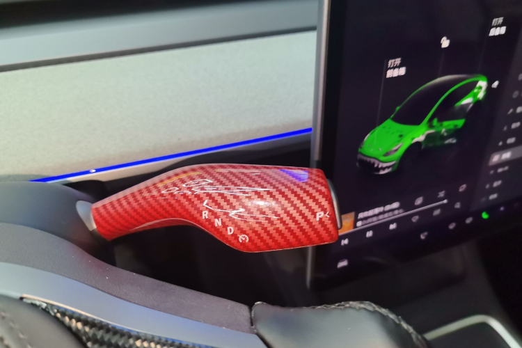 Tesla Model Y 2023 #14 Tesla Model Y 2023 car image #14