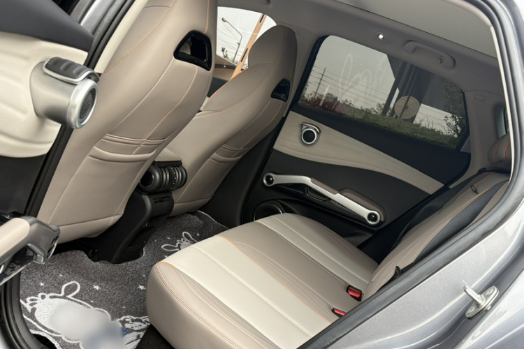 BYD Yuan Plus 2023 изображение автомобиля #19