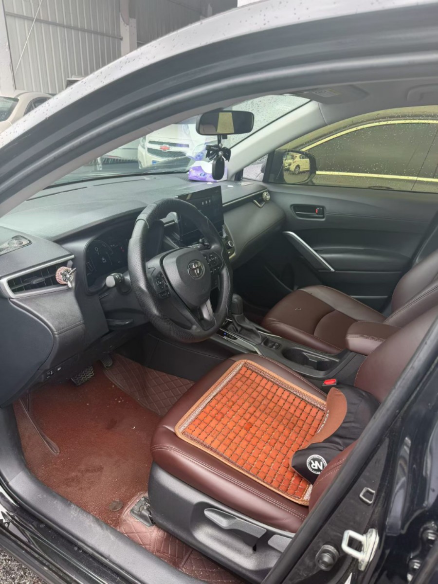 Toyota Corolla Cross 2025 car image #4