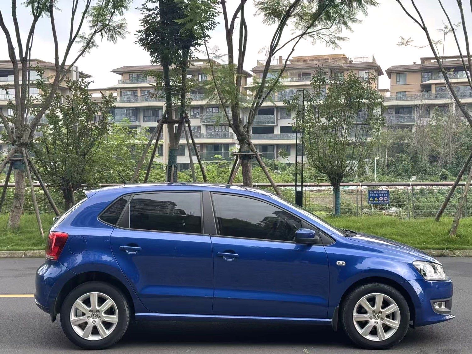 Volkswagen Polo 2014 #11 Volkswagen Polo 2014 car image #11