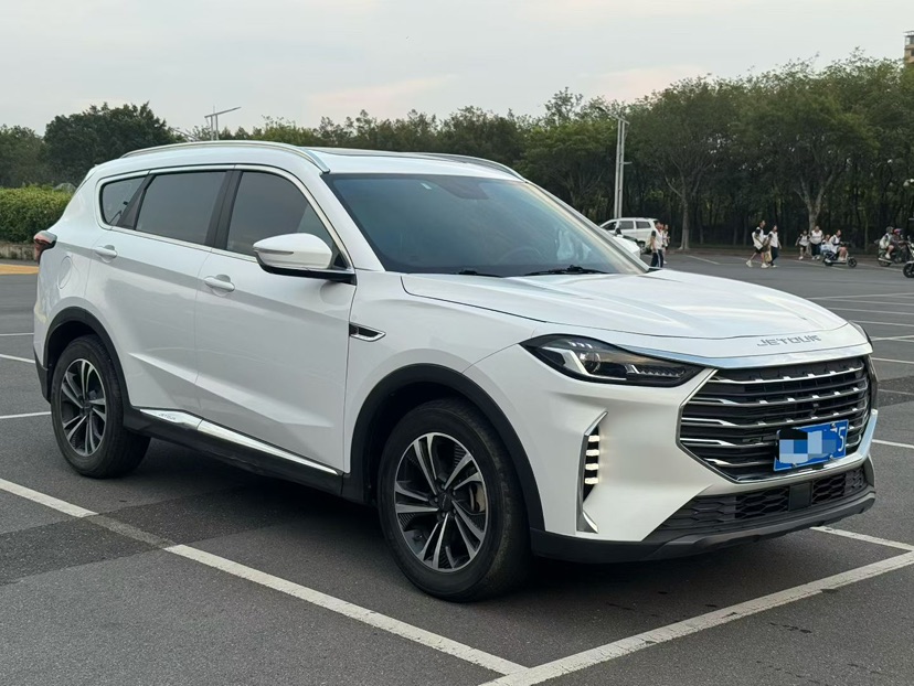 Jetour X70 PLUS 2023 #2 Jetour X70 PLUS 2023 car image #2